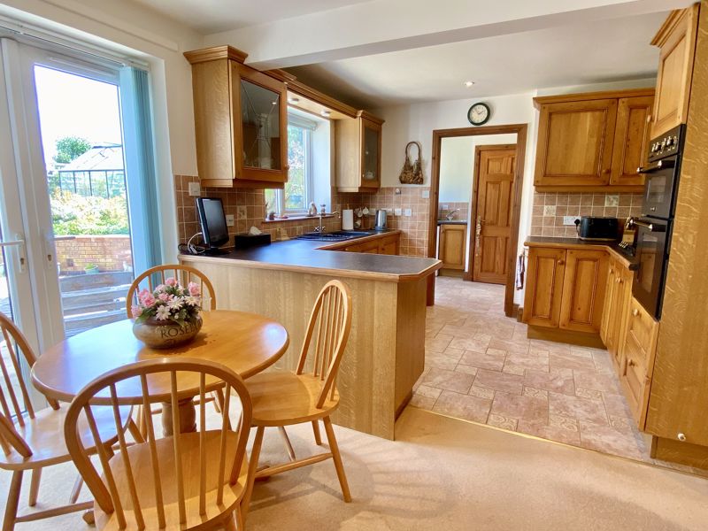 Breakfast Kitchen- click for photo gallery